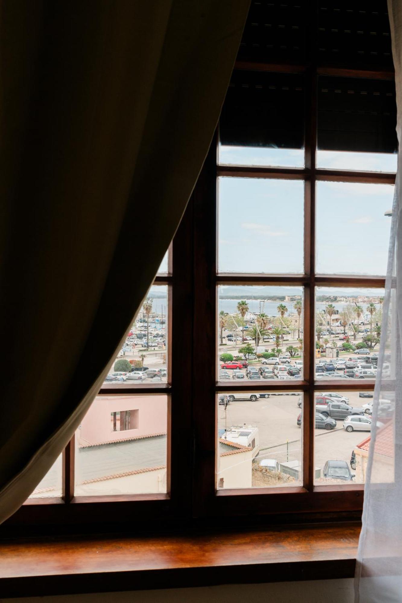 Appartamento Centrale Con Vista Mare Alghero Kültér fotó